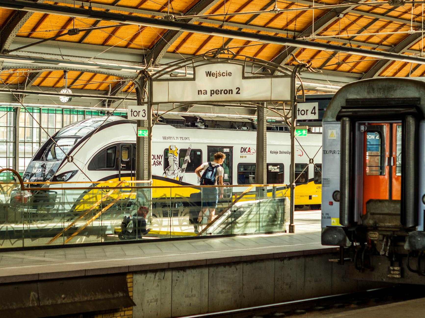 Dzierżoniów pozyskuje grant na rewitalizację miasta, co otwiera nowe możliwości rozwoju dla mieszkańców i przedsiębiorców.